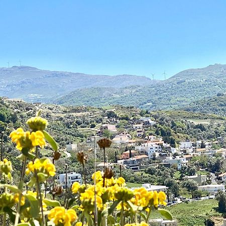 Costas Inn Spilion Bagian luar foto