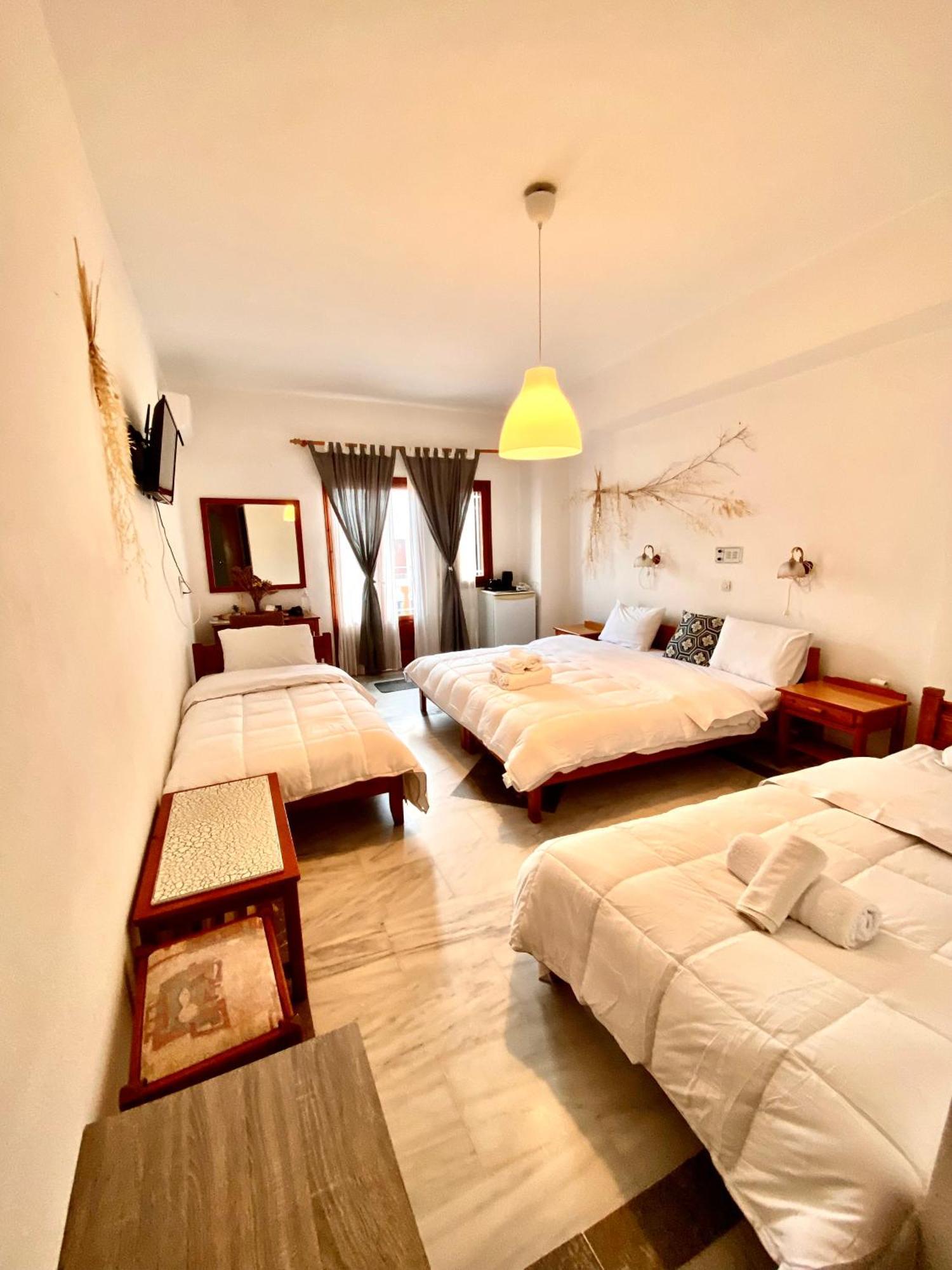 Costas Inn Spilion Bagian luar foto