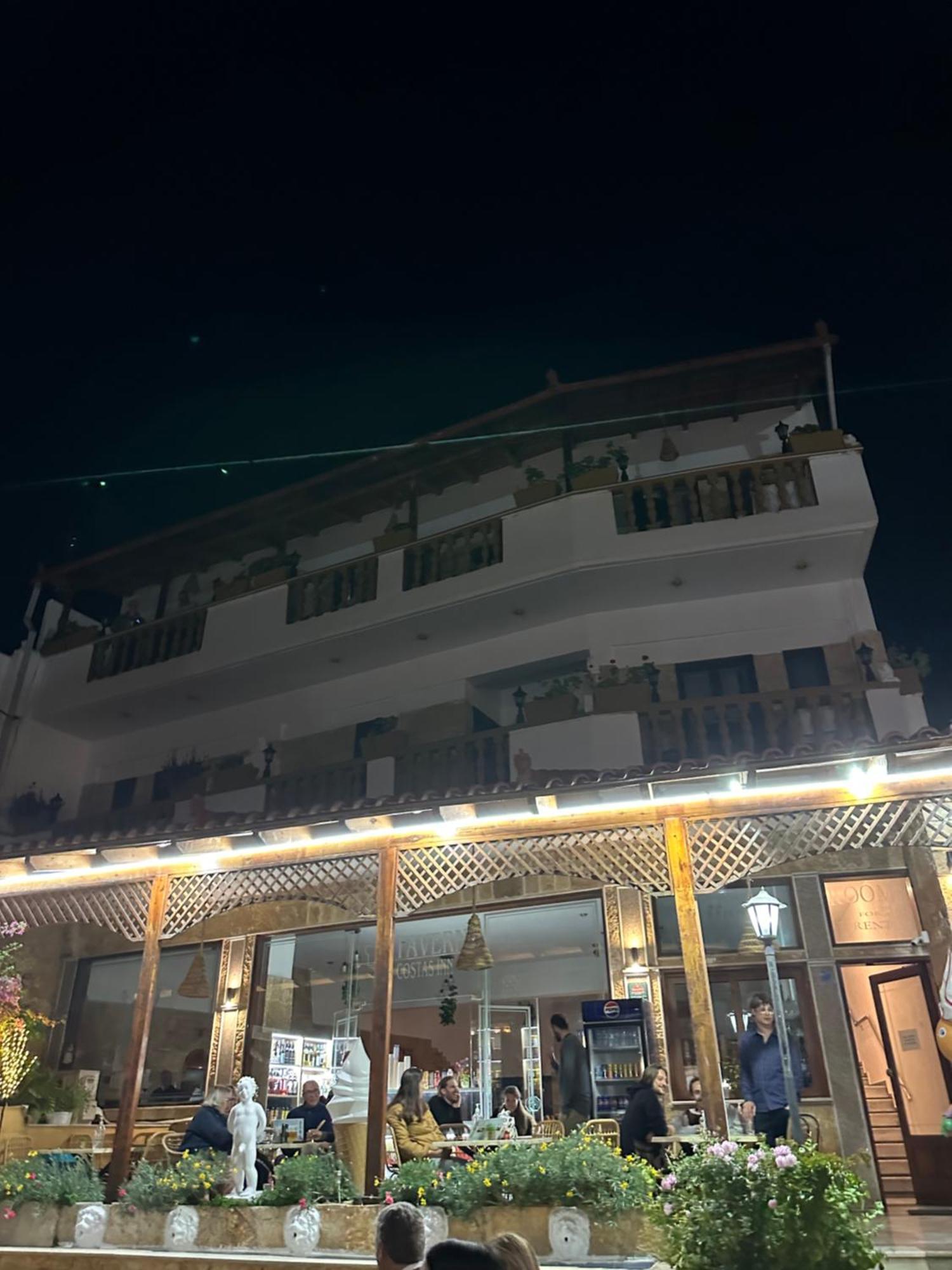 Costas Inn Spilion Bagian luar foto