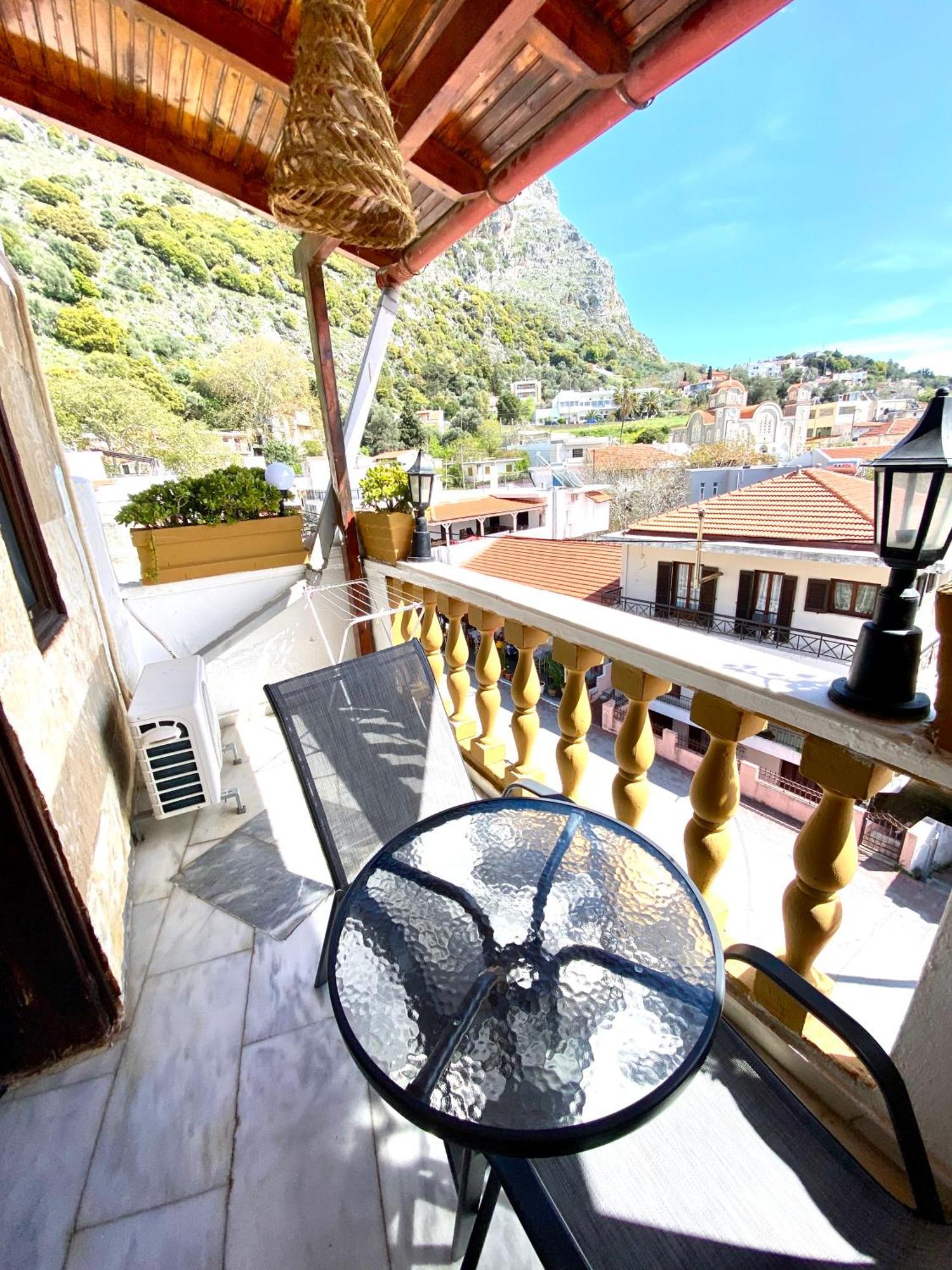 Costas Inn Spilion Bagian luar foto